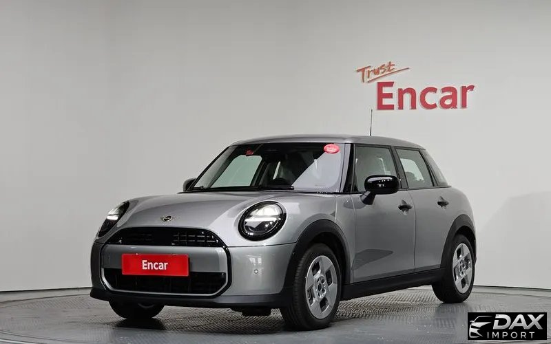 Mini Cooper 5Door Essential