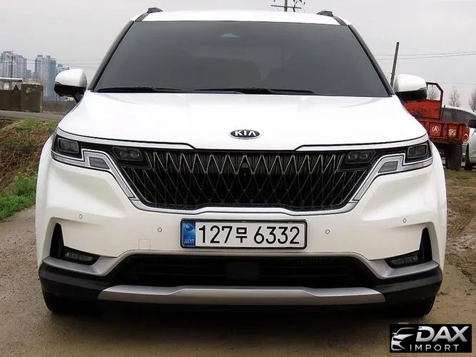 Kia Canival 9-Seater Prestige