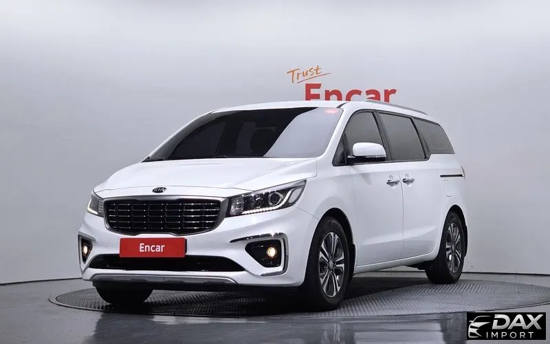 Kia Canival 9-Seater Luxury