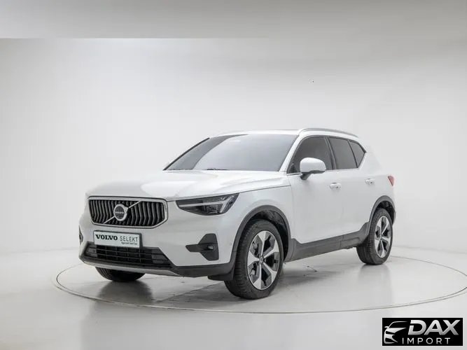 Volvo XC40 B4 Ultra Bright