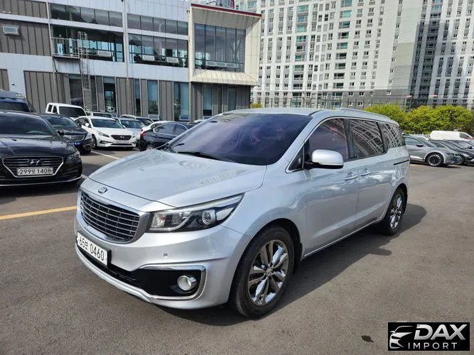 Kia Canival 9-seater Prestige