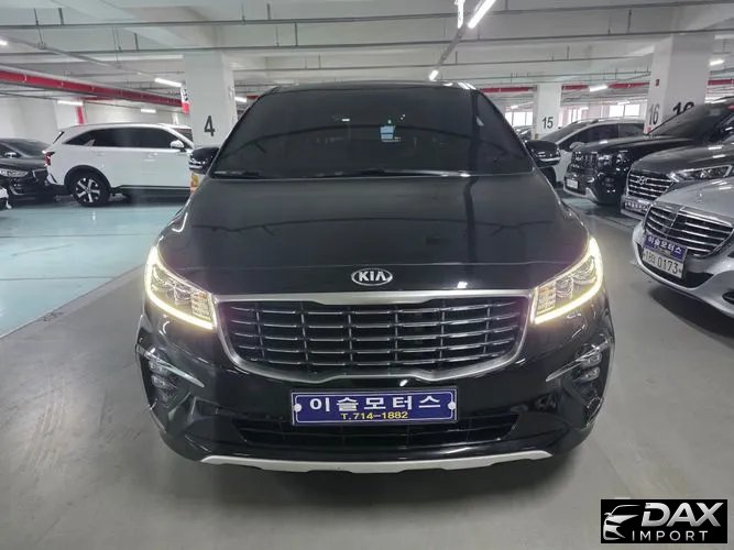 Kia Canival 9-Seater Prstige