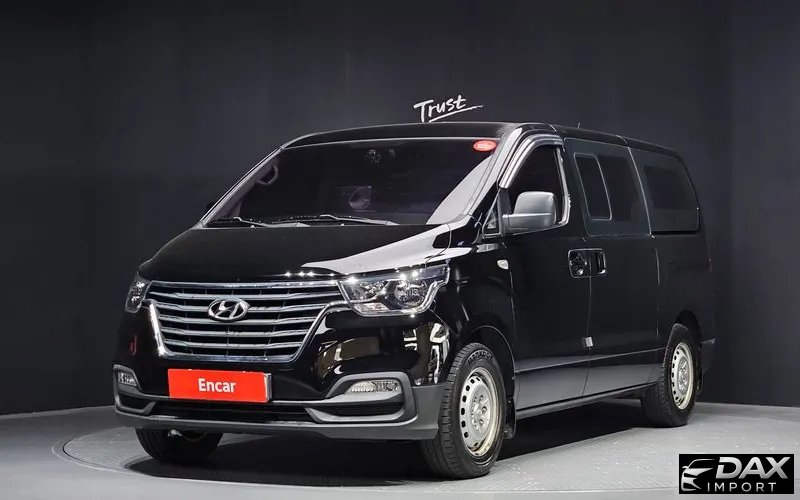 Hyundai Starex Van 5-Seater