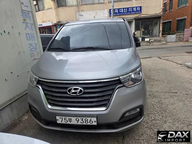 Hyundai Starex Wagon 12-Seater