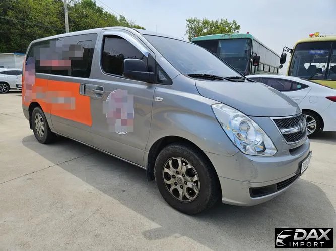 Hyundai Starex 12-Seater Wagon