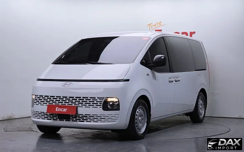 Hyundai Staria Tourer 11-Seater