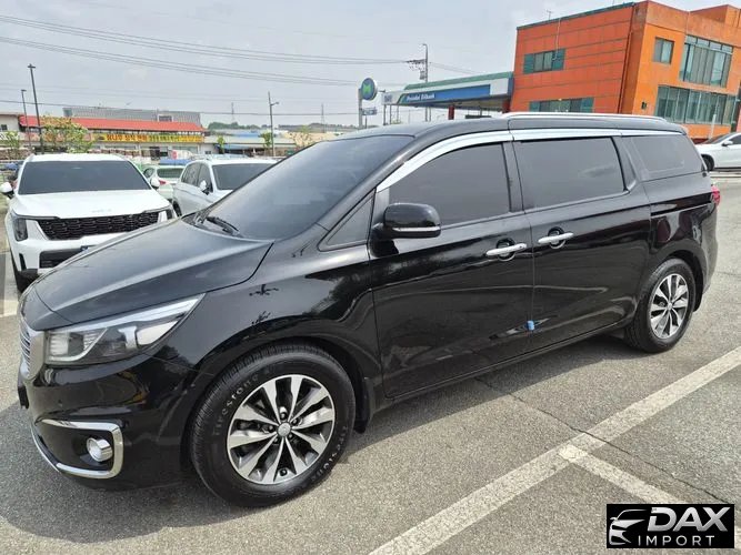 Kia Canival 9-seater Luxury