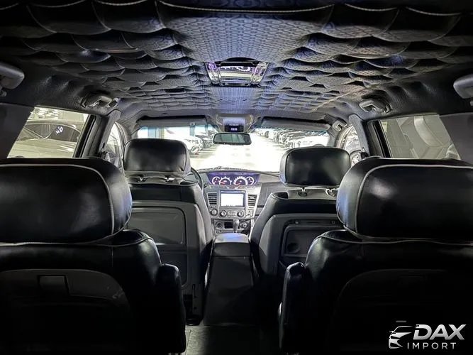 KG_Mobility_Ssangyong KORANDO 4WD LT 9-seater