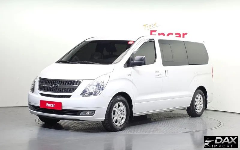 Hyundai Starex 12-Seater Wagon