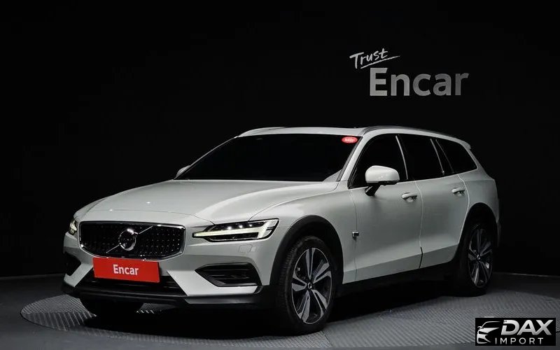 Volvo V60 T5 Pro AWD