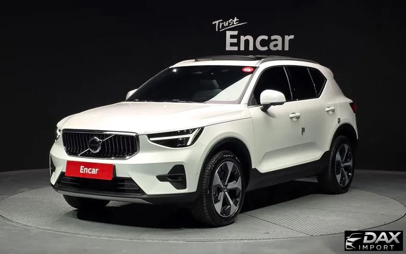 Volvo XC40 B4 Ultra Bright