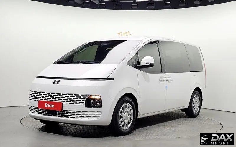 Hyundai Staria Tourer 11-Seater