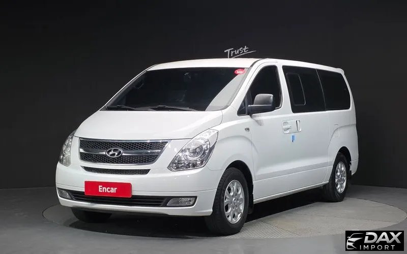 Hyundai Starex 12-Seater Wagon