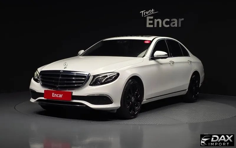 Mercedes-Benz E-Class E300 4MATIC Exclusive