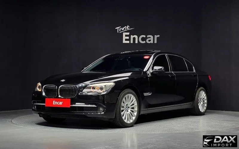 BMW 7-Series 740Li