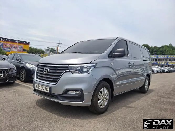 Hyundai Starex Van 3-Seater