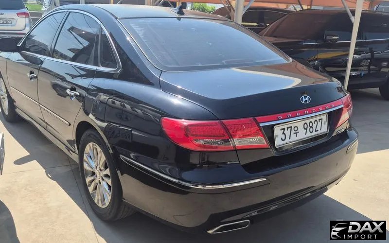 Hyundai Grandeur Q270 Premier