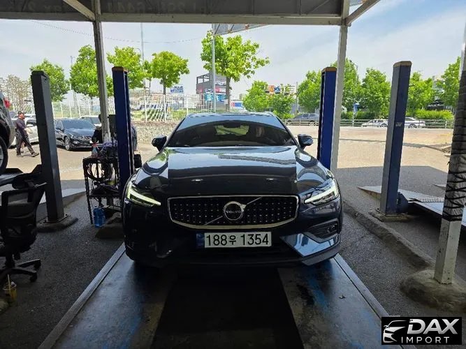 Volvo V60 B5 Ultra AWD