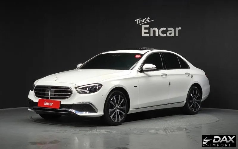 Mercedes-Benz E-Class E300e 4MATIC Exclusive