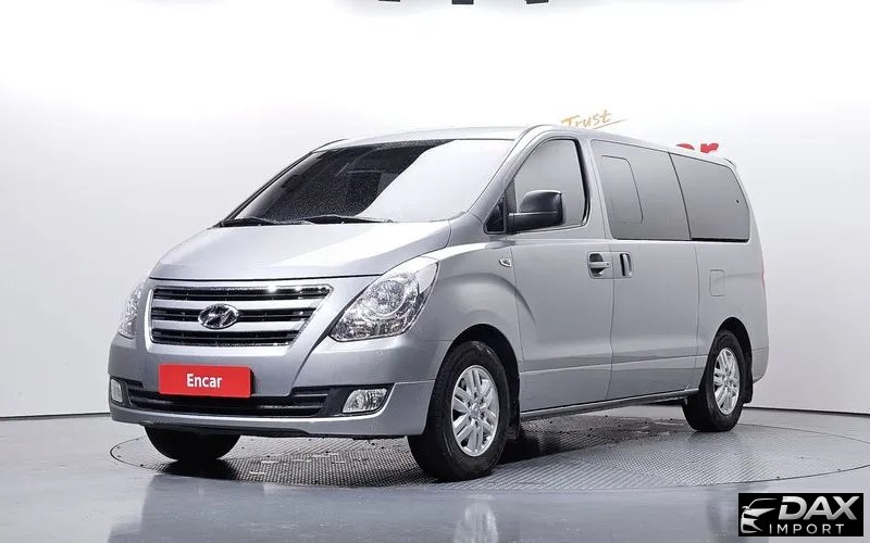 Hyundai Starex 12-Seater Wagon