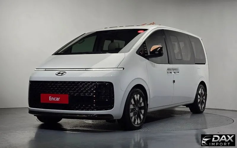 Hyundai Staria 4WD Lounge 7-Seater