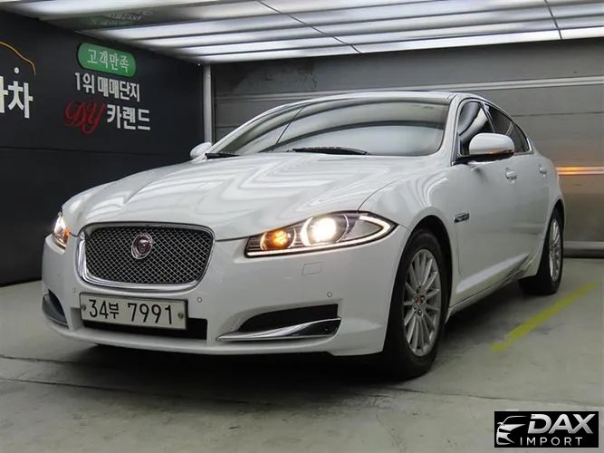 Jaguar XF 2.0 Luxury
