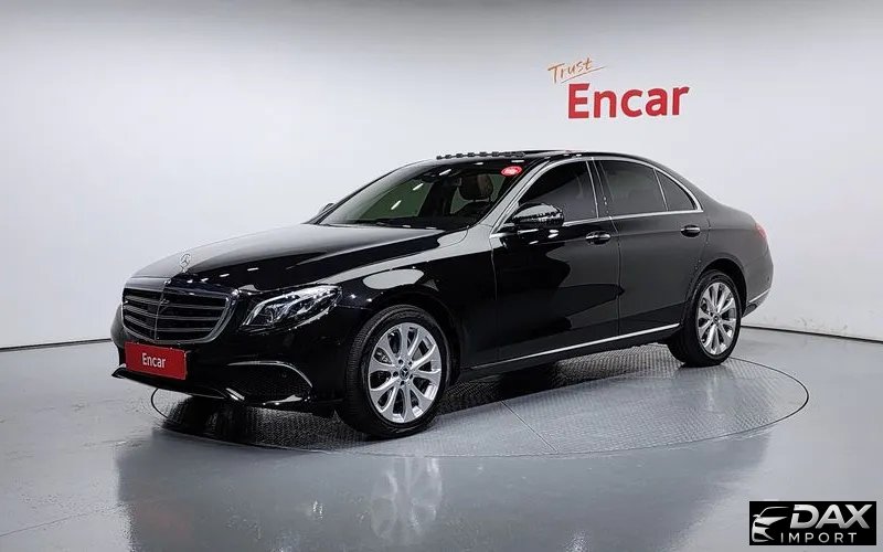 Mercedes-Benz E-Class E300 4MATIC Exclusive