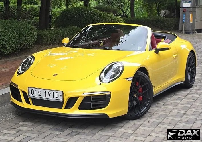 Porsche 911 Carrera 4 GTS Cabriolet