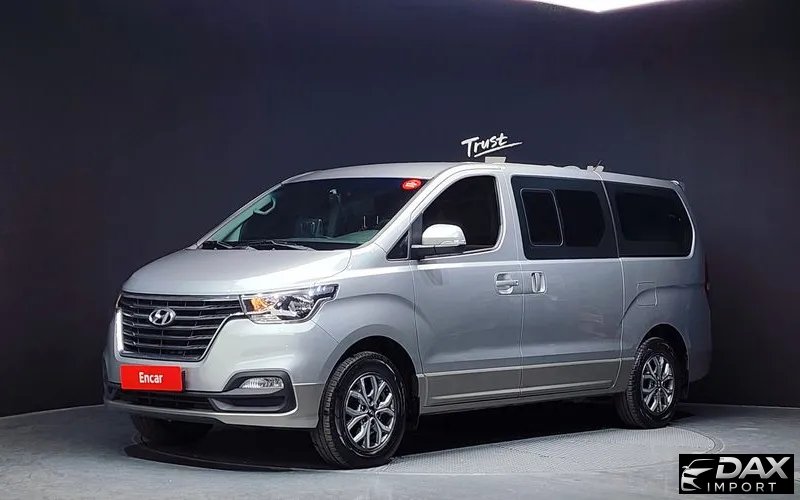 Hyundai Starex 4WD Urban 9-Seater