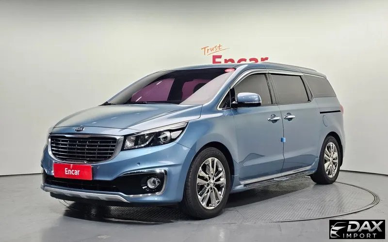 Kia Canival 7-seater Limousine