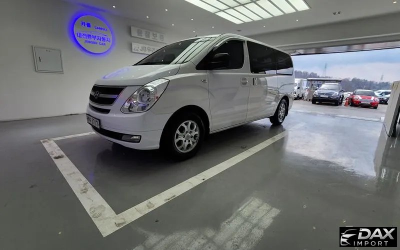 Hyundai Starex 3-Seater VAN