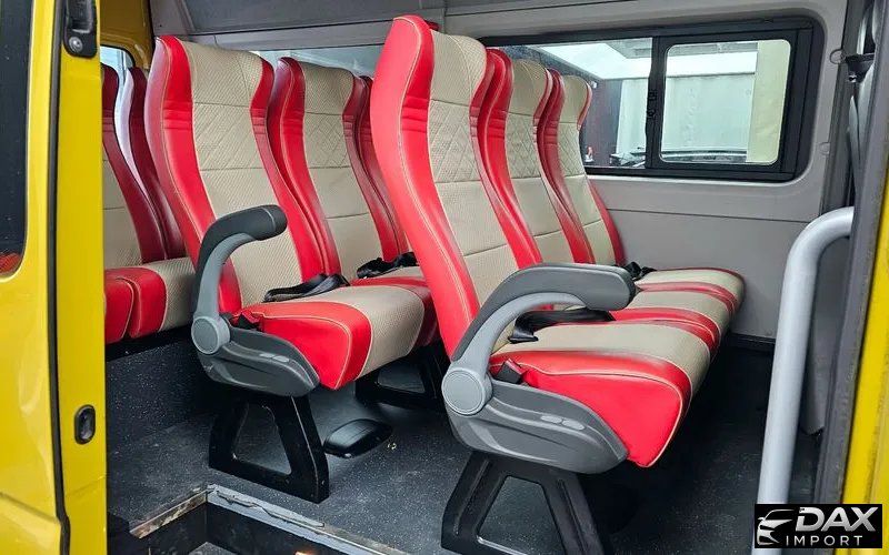 Renault-KoreaSamsung Master School Bus