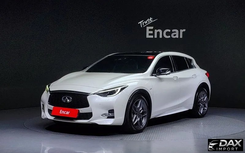 Infiniti Q30 2.0 Exclusive