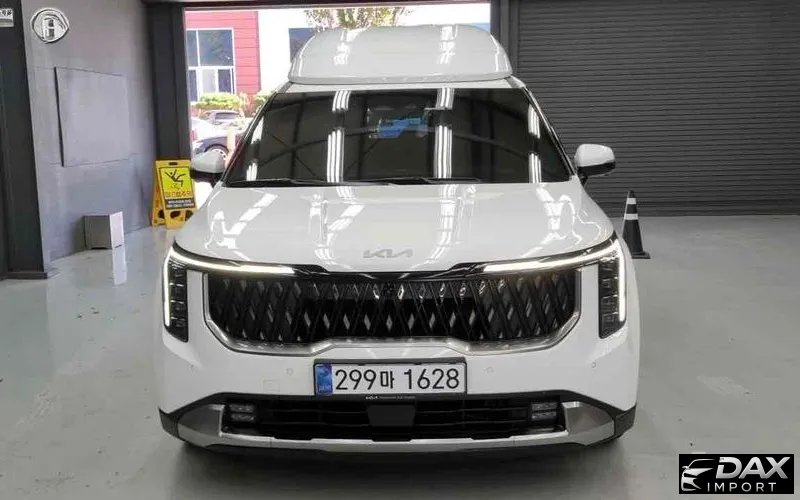Kia Canival Gasoline 7-Seater Hi Limousine