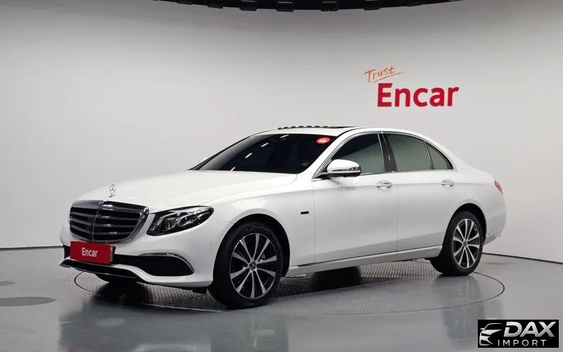 Mercedes-Benz E-Class E300e 4MATIC Exclusive