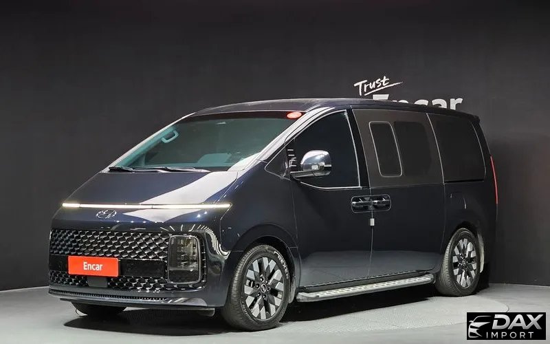 Hyundai Staria L3.5 Lounge 9-Seater