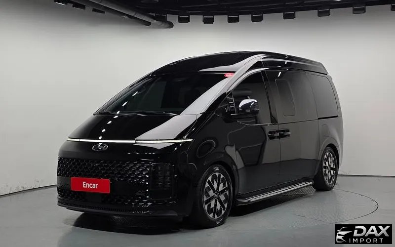 Hyundai Staria 4WD Lounge 9-Seater