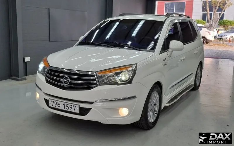 KG_Mobility_Ssangyong KORANDO 4WD GT 11-seater