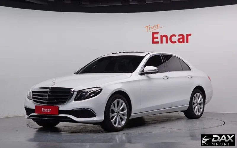 Mercedes-Benz E-Class E300 4MATIC Exclusive