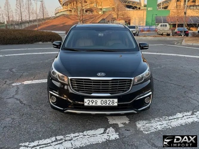 Kia Canival 9-seater Noblesse