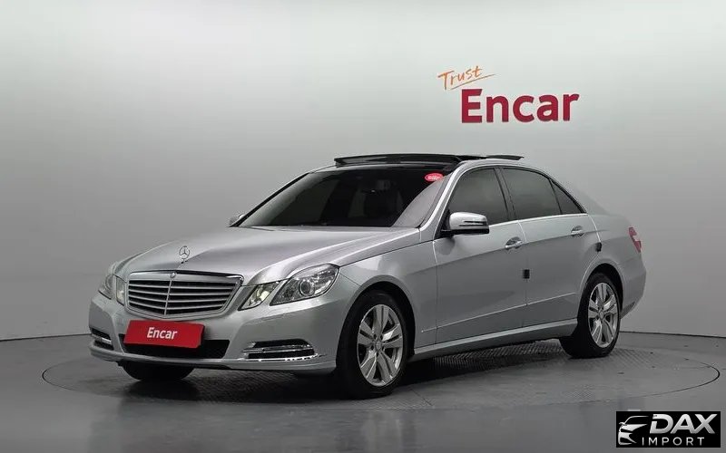 Mercedes-Benz E-Class E300 Elegance