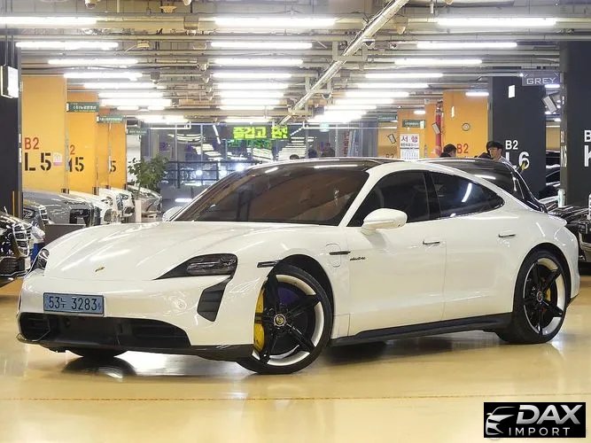 Porsche Taycan Turbo S