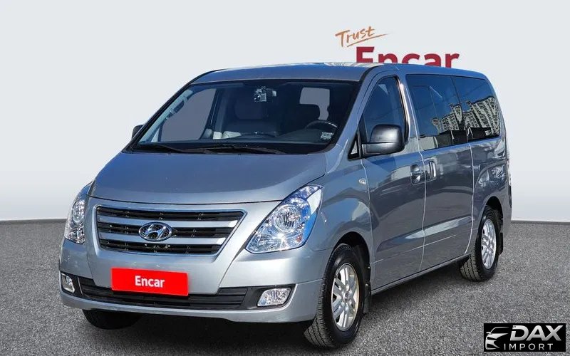 Hyundai Starex 12-Seater Wagon