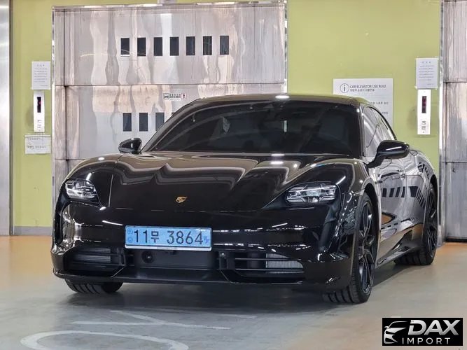 Porsche Taycan Turbo