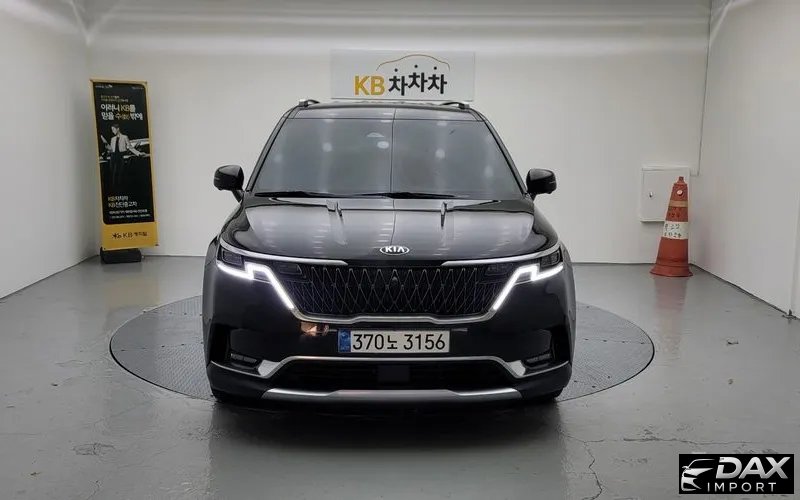 Kia Canival 9-Seater Signature
