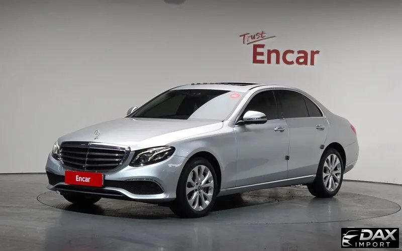 Mercedes-Benz E-Class E300 4MATIC Exclusive