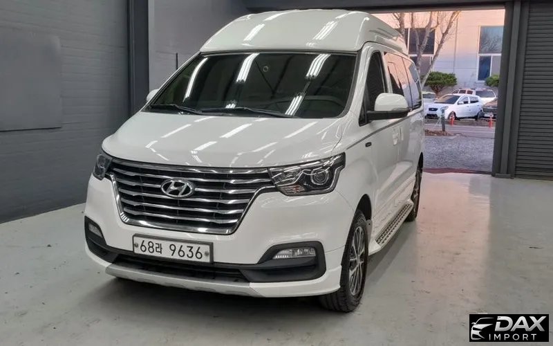 Hyundai Starex 4WD Limousine