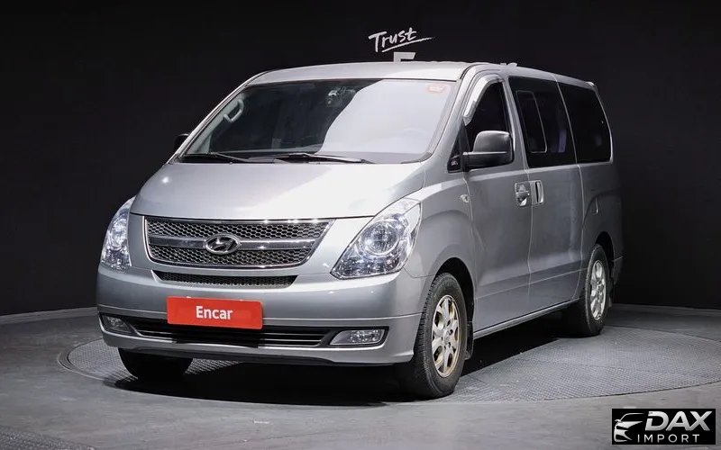 Hyundai Starex 12-Seater Wagon