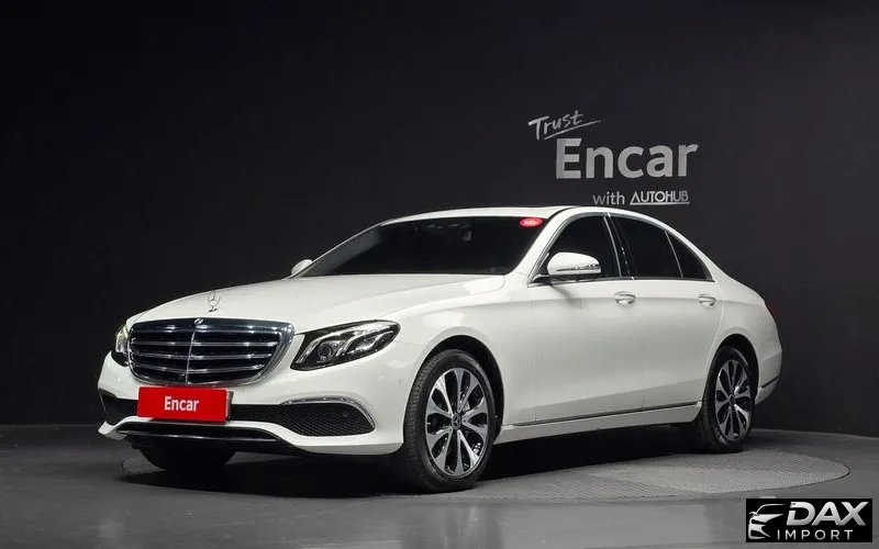 Mercedes-Benz E-Class E300 4MATIC Exclusive