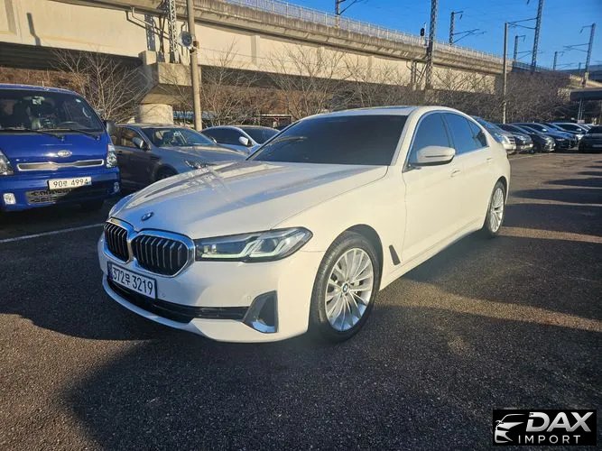 BMW 5-Series 530i Luxury